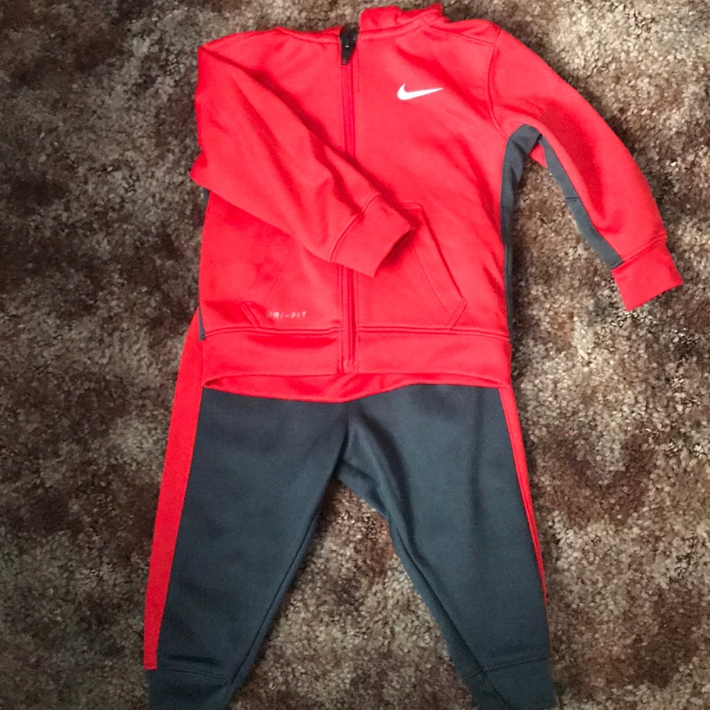 Boys Nike outfit